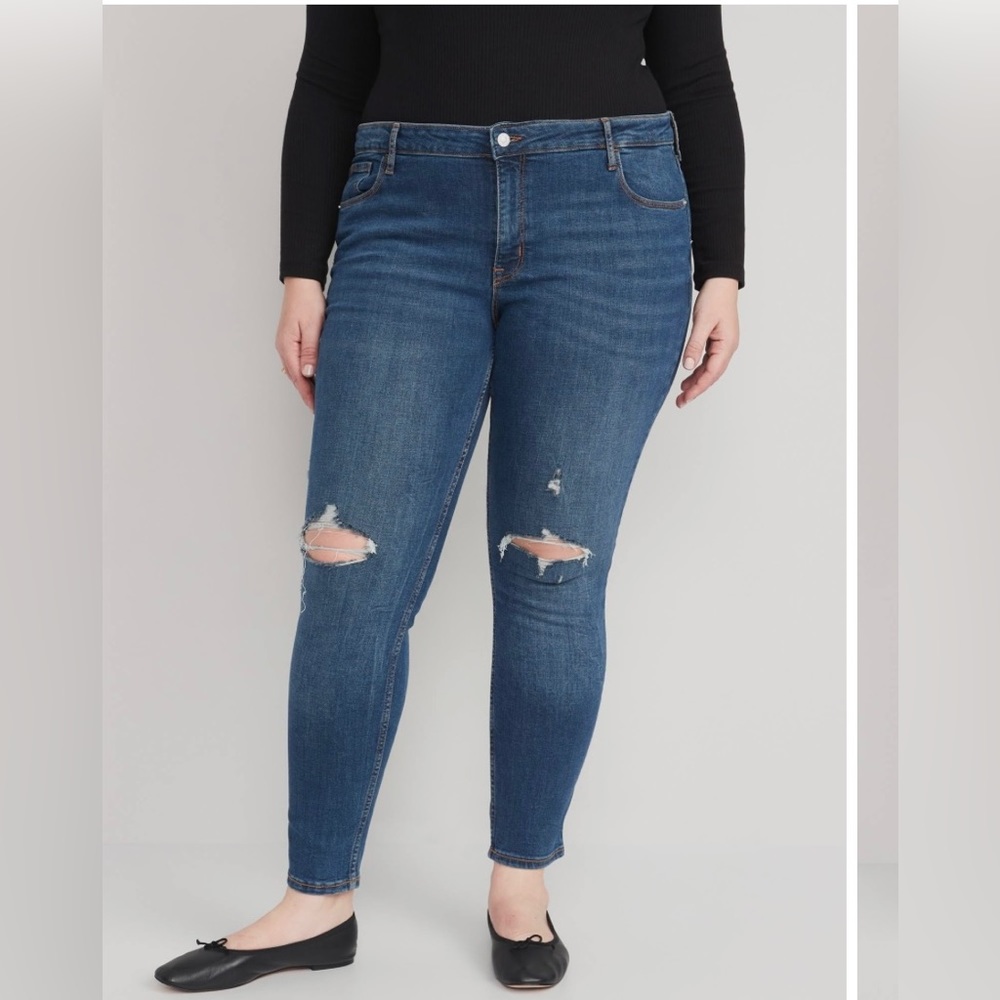 Old navy mid rise rockstar super skinny jeans